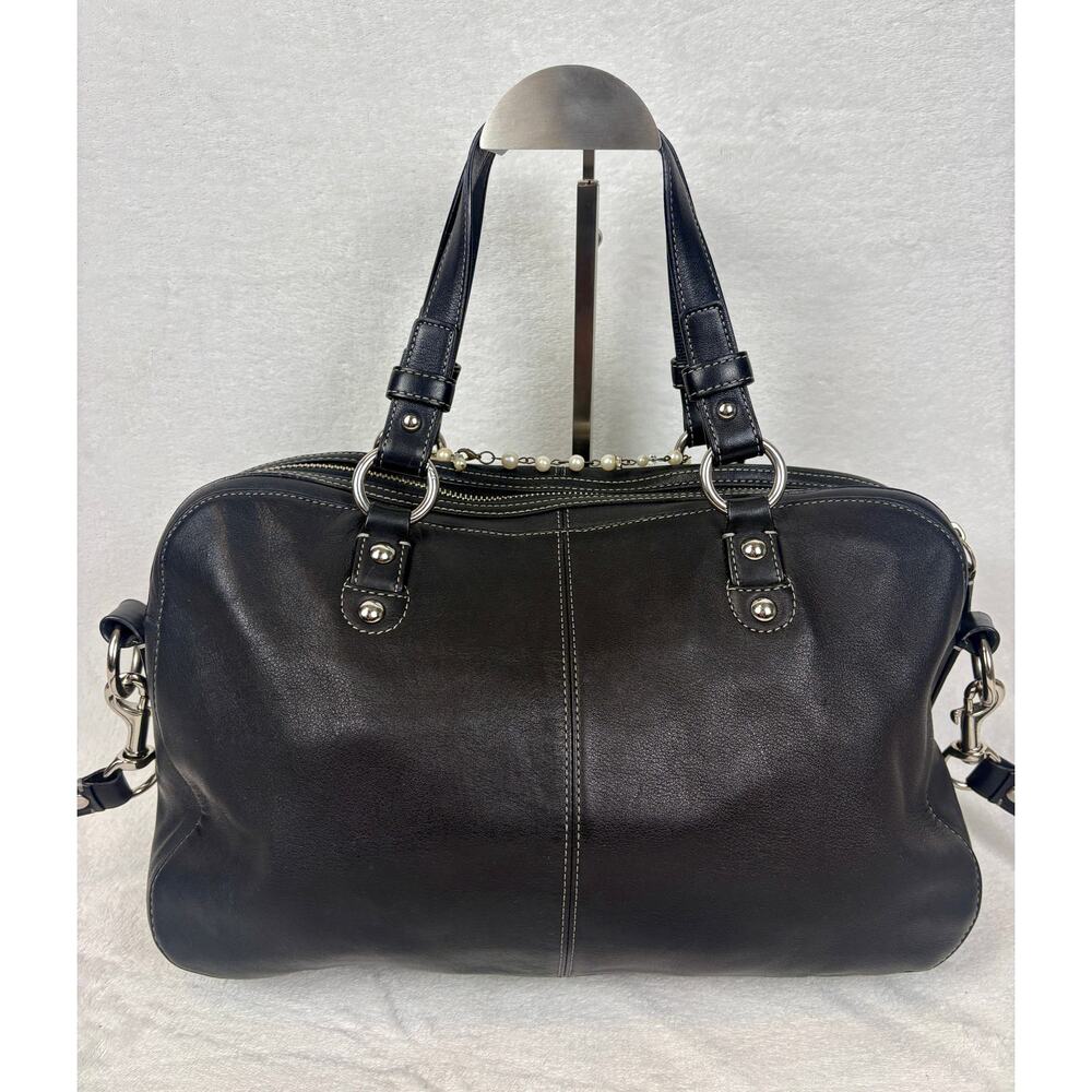 Coach Vintage Chelsea Black Leather Turnlock Satchel with Elegant Charm - Picture 4 of 16